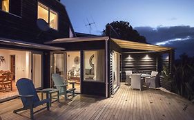 Chester Cottage Beachfront